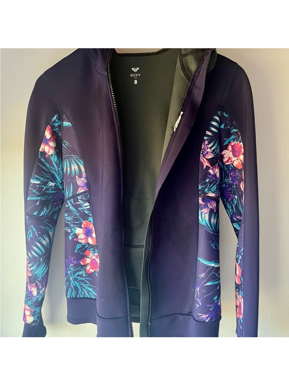 Roxy🩵🌺Wetsuit Jacket Syncro Navy Blue Zip Hoodie Floral Hibiscus Tropical Size 8 - Picture 7 of 8